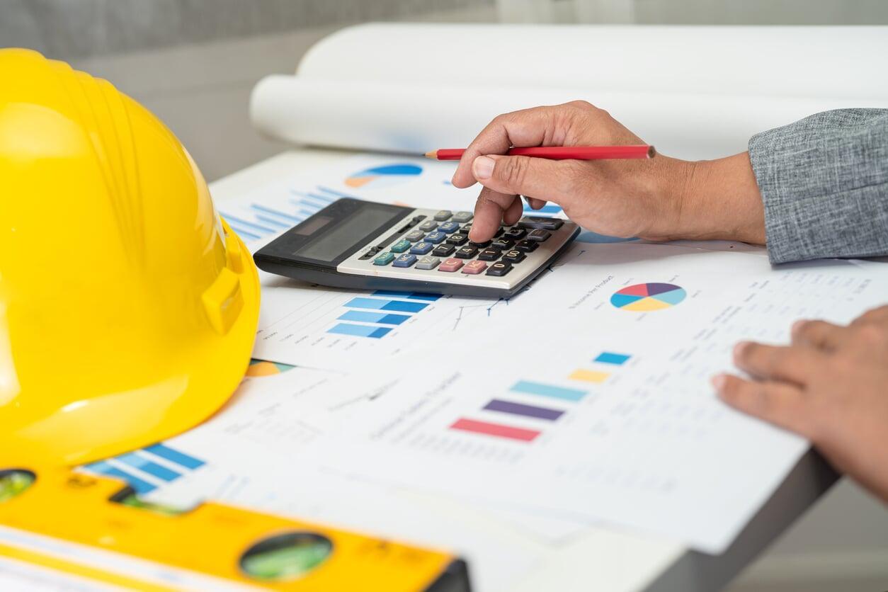 The Ultimate Guide to Accounting for Contractors: Tips and Best Practices